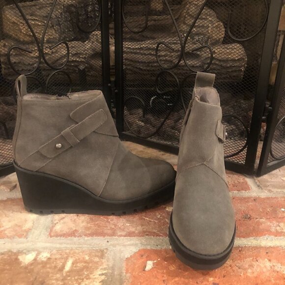Eileen Fisher Gray Suede Wedge Bootie Size 6.5M NWOT - Picture 1 of 10